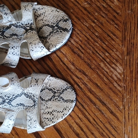 IMPO Faux Snake Skin Heeled Sandals - Picture 5 of 8